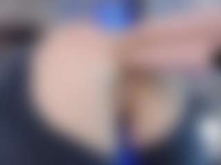 LoLaHotWet's Live Sex Cam Show
