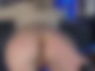 Live cam show with LoLaHotWet - Stockings on CamwithHer
