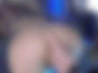 LoLaHotWet's Live Sex Cam Show