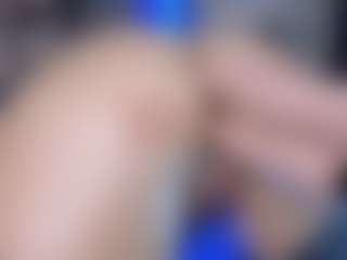 LoLaHotWet's Live Sex Cam Show