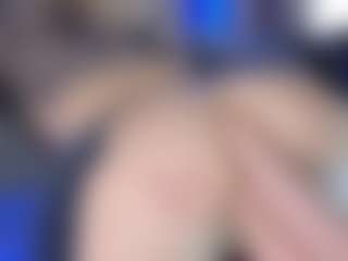Live cam show with LoLaHotWet - Smoking on Camsoda