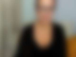 Live cam show with MollyGold - Glasses on anonymated.com