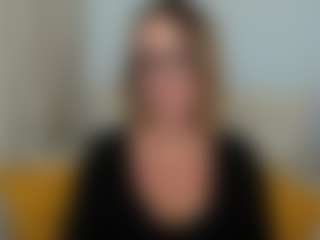 MollyGold's Live Sex Cam Show