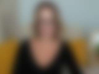 MollyGold's Live Sex Cam Show