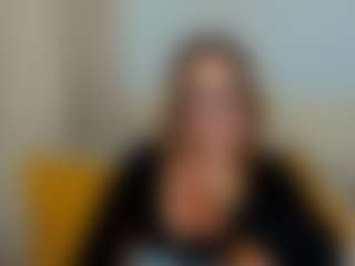 MollyGold's Live Sex Cam Show