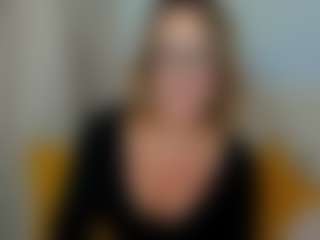 MollyGold's Live Sex Cam Show
