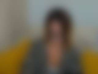Live cam show with MollyGold - Glasses on madthumbs