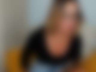 MollyGold's Live Sex Cam Show
