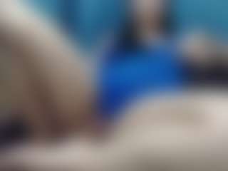 Live cam show with Viioletta19 - Glasses on Cam Slut