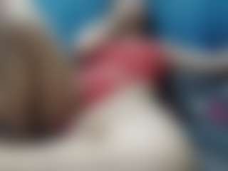 Live cam show with Viioletta19 - Fingers on Camsoda