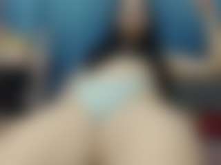 Live cam show with Viioletta19 - Thong on Camsoda