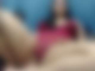 Live cam show with Viioletta19 - Thong on Camsoda