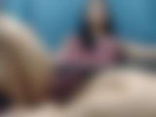 Live cam show with Viioletta19 - Flashing on Camsoda