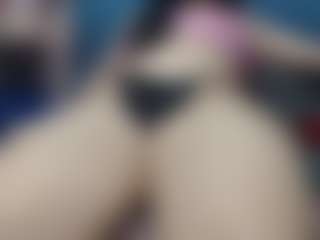 Live cam show with Viioletta19 - Flashing on Camsoda