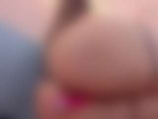 sara-bonneth's Live Sex Cam Show