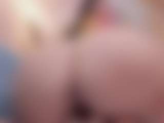 sara-bonneth's Live Sex Cam Show