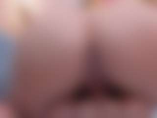 sara-bonneth's Live Sex Cam Show