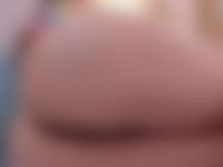 sara-bonneth's Live Sex Cam Show
