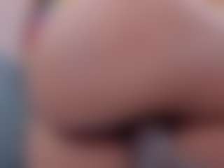 sara-bonneth's Live Sex Cam Show