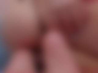 sara-bonneth's Live Sex Cam Show