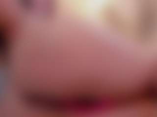 sara-bonneth's Live Sex Cam Show