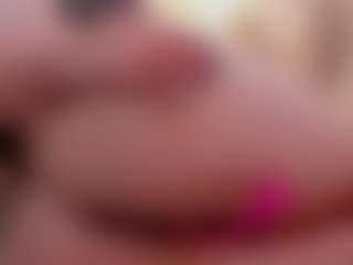 sara-bonneth's Live Sex Cam Show