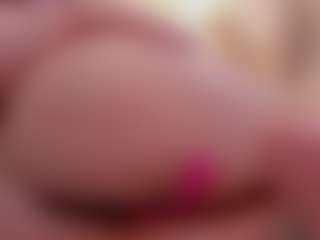 sara-bonneth's Live Sex Cam Show
