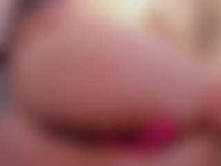 sara-bonneth's Live Sex Cam Show