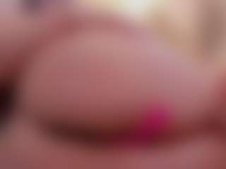 sara-bonneth's Live Sex Cam Show