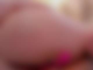 sara-bonneth's Live Sex Cam Show