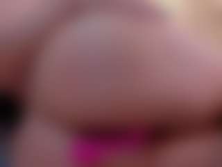 sara-bonneth's Live Sex Cam Show