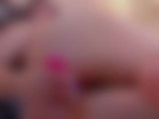 sara-bonneth's Live Sex Cam Show