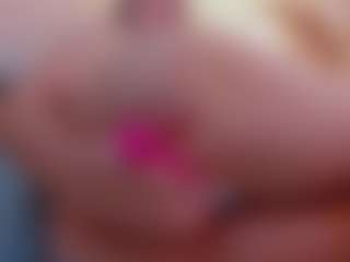 sara-bonneth's Live Sex Cam Show
