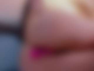 sara-bonneth's Live Sex Cam Show