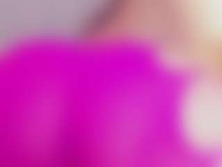 Live cam show with sara-bonneth - Gagging on nudelive.tv