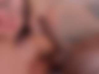 Live cam show with sara-bonneth - Gagging on Camsoda