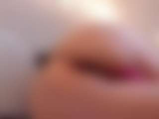sara-bonneth's Live Sex Cam Show