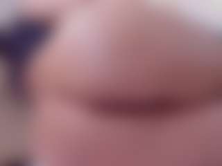 sara-bonneth's Live Sex Cam Show