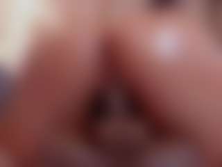 sara-bonneth's Live Sex Cam Show