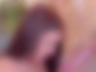 Live cam show with sara-bonneth - Brown Eyes Brown Hair on AdultVida.com