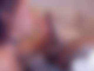 Live cam show with sara-bonneth - Gagging on Camsoda