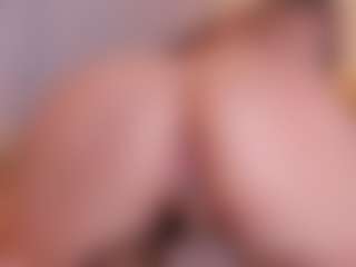 Live cam show with sara-bonneth - Public BBW on Camsoda