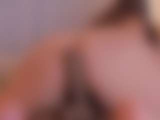 Live cam show with sara-bonneth - Gagging on Camsoda