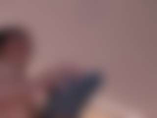 sara-bonneth's Live Sex Cam Show