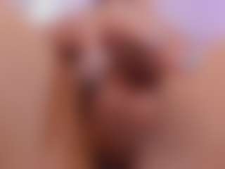Live cam show with sara-bonneth - Deepthroat on Dare Cams