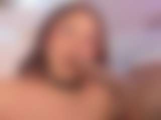 Live cam show with sara-bonneth - Gagging on slutload