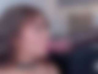 Live cam show with sara-bonneth - Brown Eyes Brown Hair on PervPlay.com