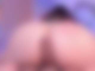 Live cam show with sara-bonneth - Gagging on slutload
