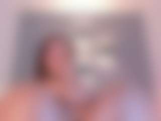 Live cam show with sara-bonneth - Lush Brown Hair on Camsoda