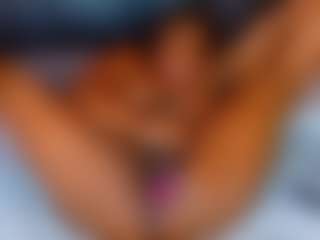 Black-gem18's Live Sex Cam Show
